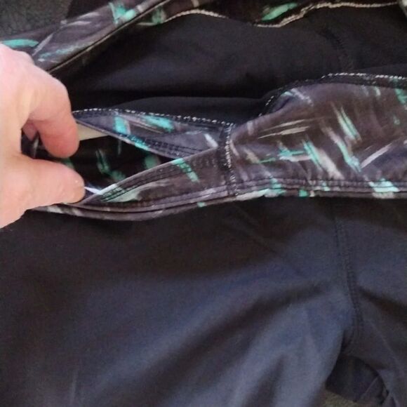 AVIA Black Green Design Print Sports Bra And Capri Leggings Set Medium - Picture 7 of 13